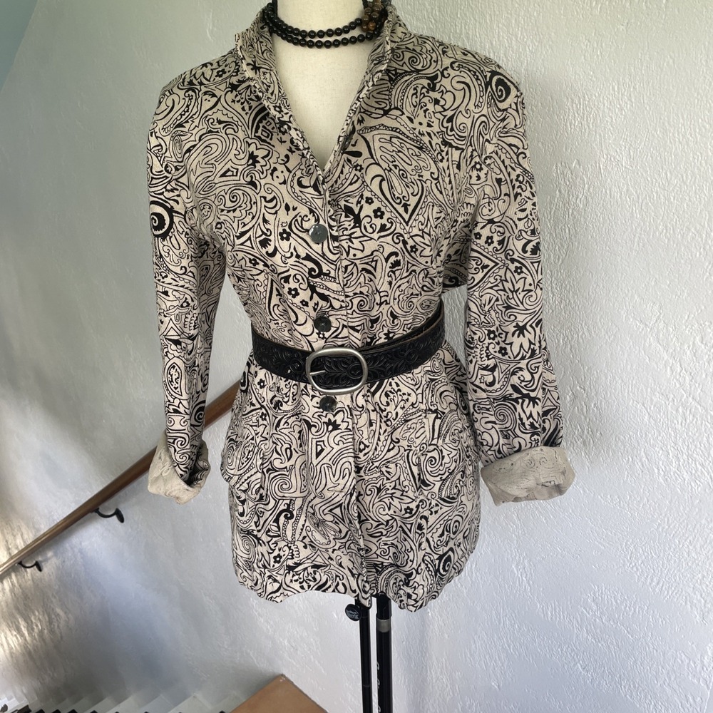 Chicos Soft Shell Button Front Black and Cream Pattern Blazer Women's Size 2 - Picture 5 of 7